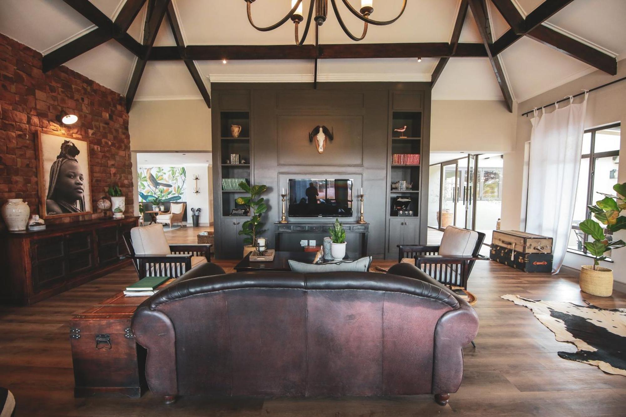 ออทจิว่าซาฟารีลอดจ์ Villa โอชิวารองโก ภายนอก รูปภาพ
